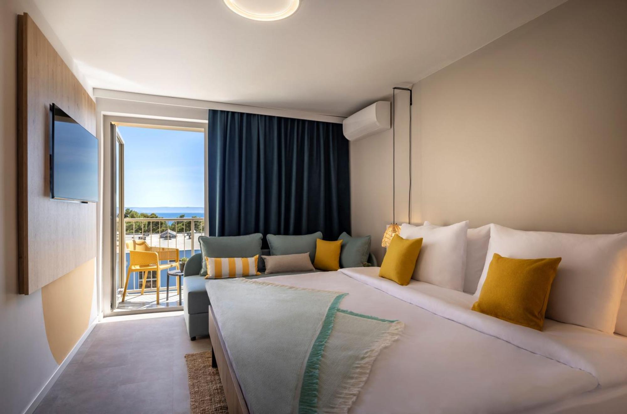 Sunny Makarska By Valamar Exteriör bild